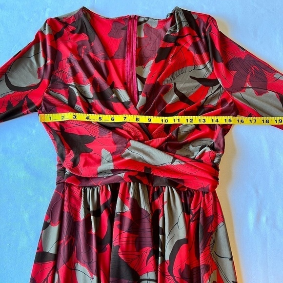 Zara red floral print knee length faux wrap v neck dress - Picture 5 of 13